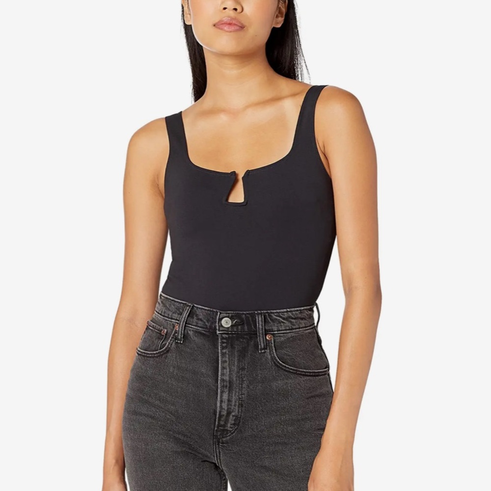 Abercrombie & FitchPonte Triangle Notch Bodysuit